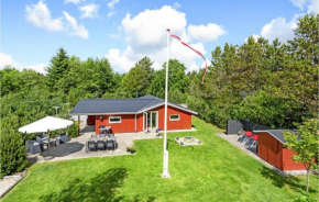 3 Bedroom Awesome Home In Oksbøl